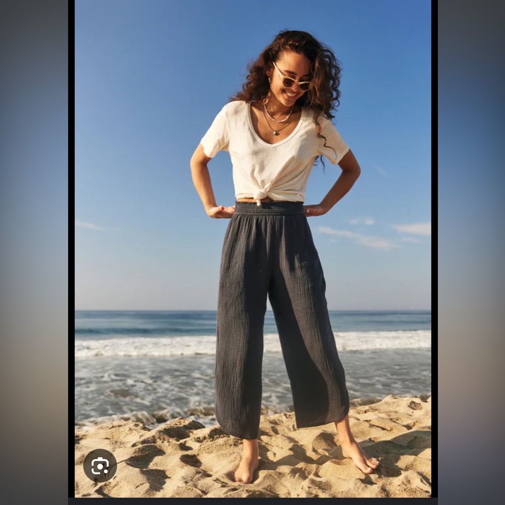 Marine Layer Corinne Wide Leg Gauzy Pant in Faded Black size small